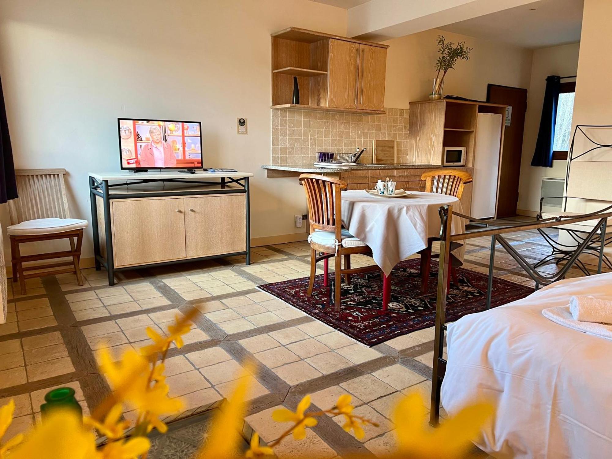 L'Antilope Hotel Nancay Bagian luar foto