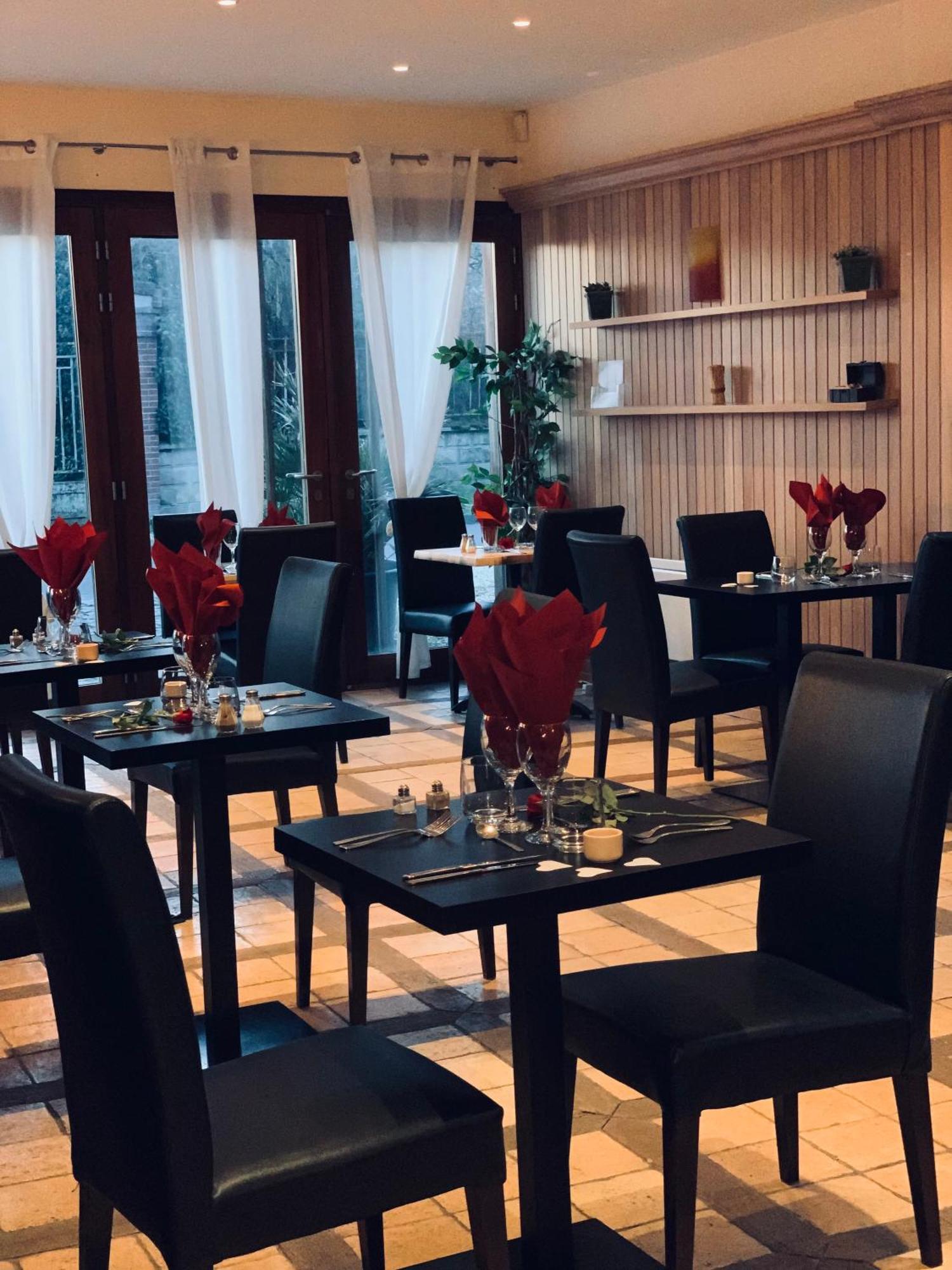 L'Antilope Hotel Nancay Bagian luar foto